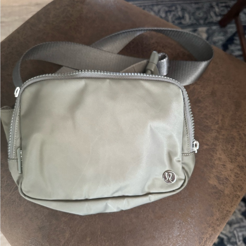 lululemon athletica Olive Crossbody Bag